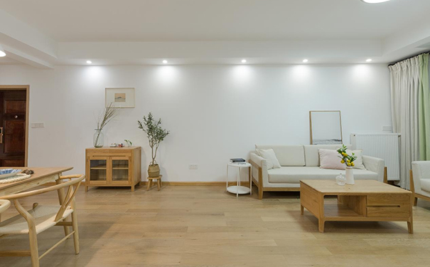 乳膠漆是干什么用的?乳膠漆的應(yīng)用與特性解